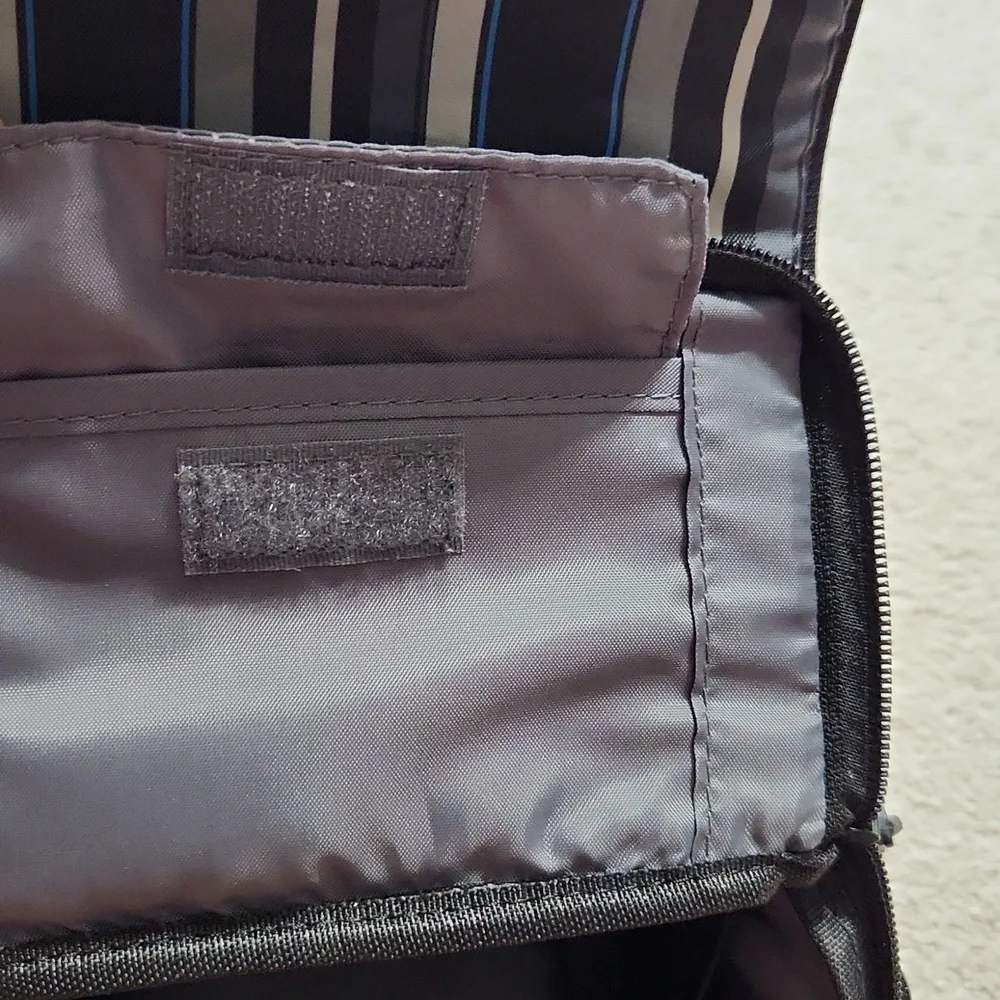 Eddie Bauer Go Pro , Camera, Camcorder or Travel Bag with Padded Shoulde…